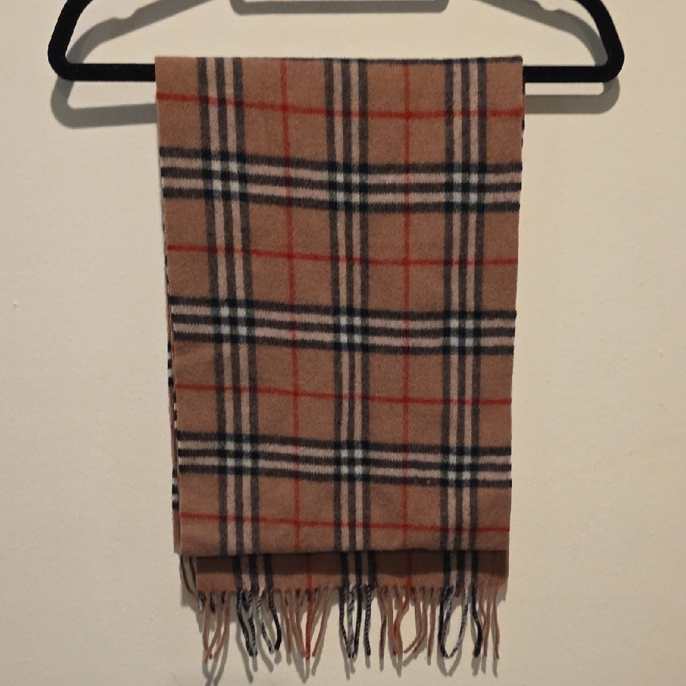 Burberry Classic Tan and Black Plaid Scarf - Picture 8 of 8